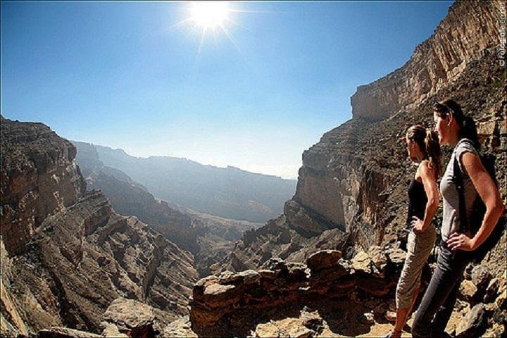 Oman day tours , Nizwa and Jabl Shams