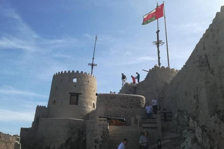 Muscat city tour (price per vehicle) - Photo 1 of 6