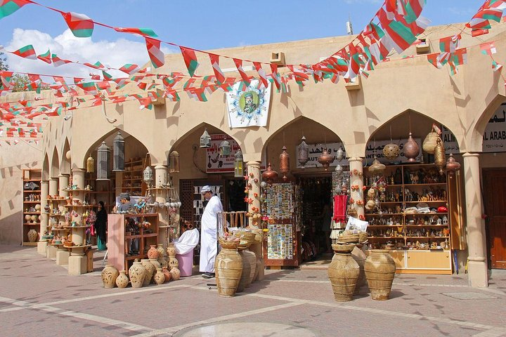 Oman day tours,Jabrin,Bahla,Nizwa