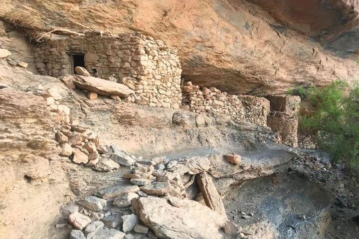 Private Full Day Trekking In the Grand Canyon (Balcony Walk)  - Photo 1 of 12