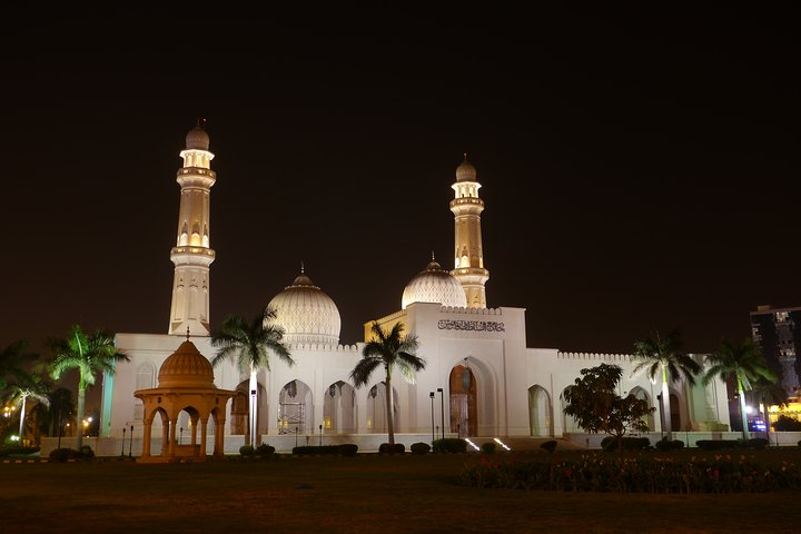 Private Salalah Night Tour with Dinner and Pick Up - Photo 1 of 22