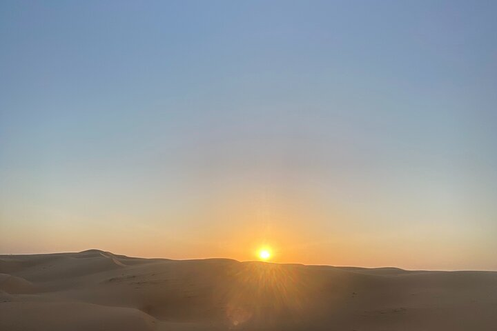 Sunset watching in Al Wahiba Sand - Photo 1 of 4