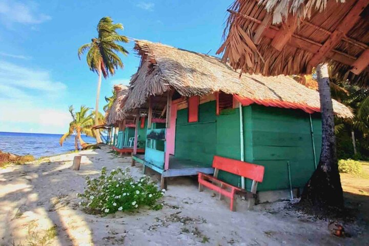 San Blas 2D/1N Oceanfront Cabin - Private Bath, Meals & Boat Tour - Photo 1 of 25
