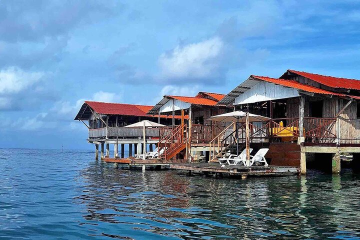 4D/3N Over-the-Ocean cabin in San Blas, Includes Meals and Boat Tour - Photo 1 of 25