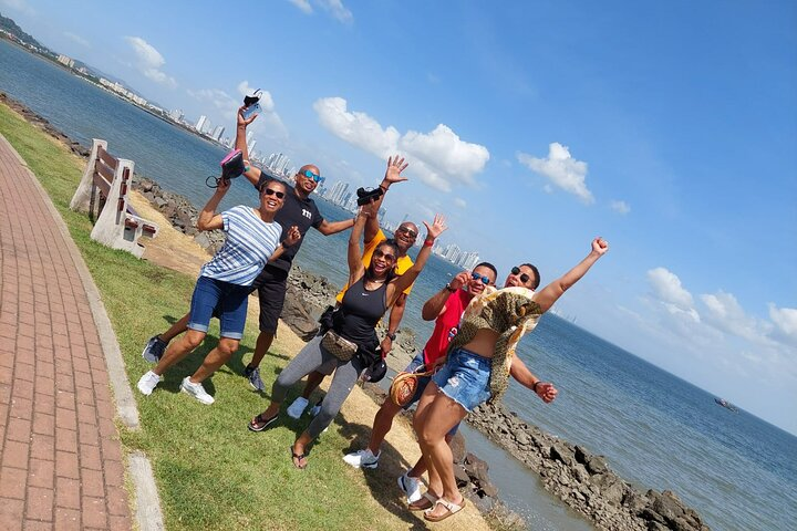 Explorer the cities - Photo 1 of 7