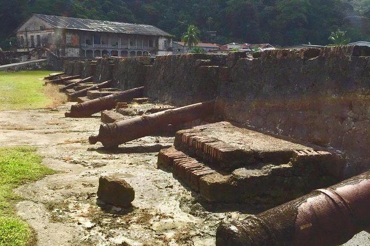  You will enjoy a classic train ride from the Pacific to the Atlantic, on the banks of the Panama Canal and visit the historic forts of the Caribbean.