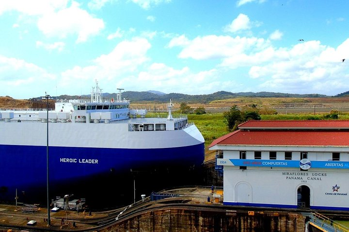 Panama City and Canal Miraflores Locks Tour  - Photo 1 of 12
