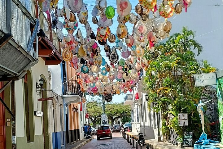 Hats at the Casco Viejo