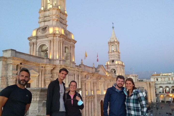 Arequipa Walking Tour city center and drinks experience - Photo 1 of 11