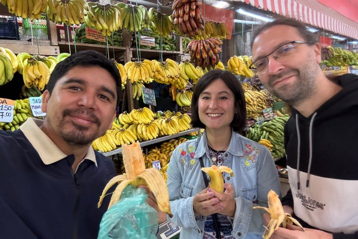 Real Lima : Wholesale Fruit Market, Witches’ Market & Local Train - Photo 1 of 6