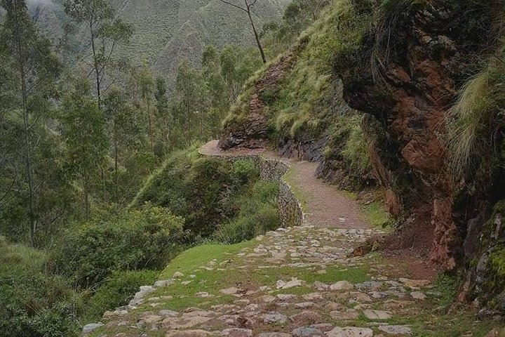 Chinchero Sacred Valley Premiun Hike & Machupicchu 3d-2n - Photo 1 of 2