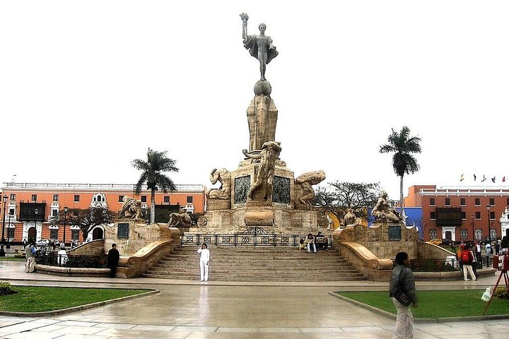 Main Square - Trujillo