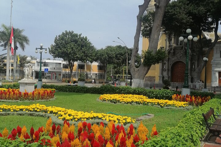 Half day tour of La Feria de Barranco - Photo 1 of 2