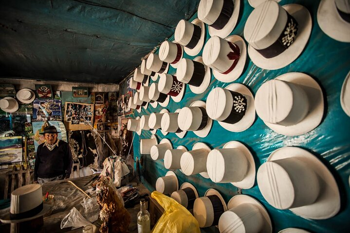 Andean Hat Crafting Class with Local Artisans in Maras - Photo 1 of 2