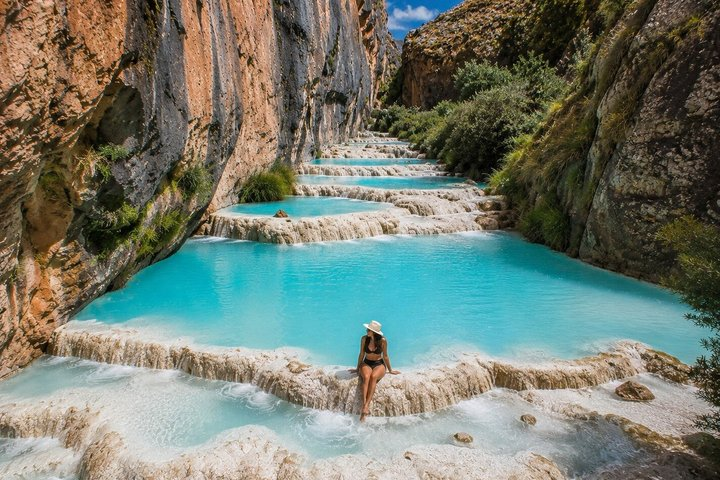 MILLPU TURQUOISE WATERS + Waterfalls and Landscapes – Ayacucho - Photo 1 of 25