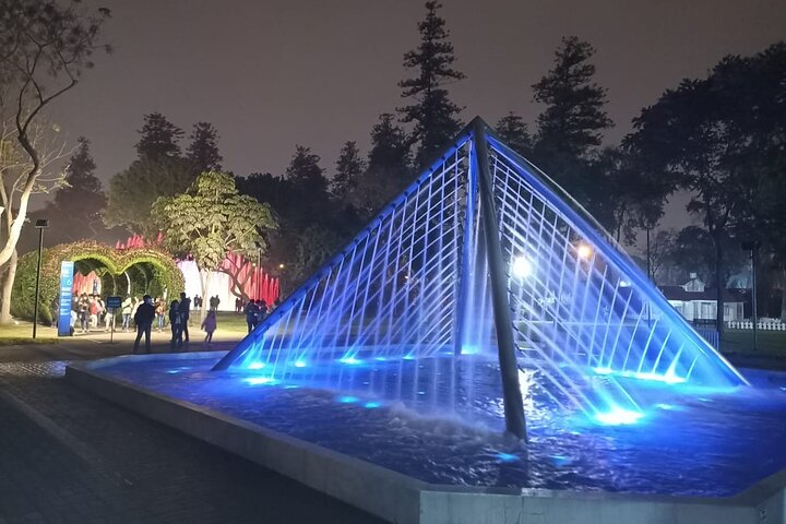 magic fountains - Photo 1 of 3