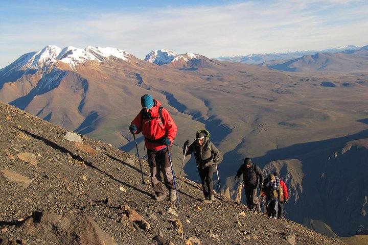 Mountain activity climbing the Misti Volcano, by the easy route, Aguada Blanca - Photo 1 of 5