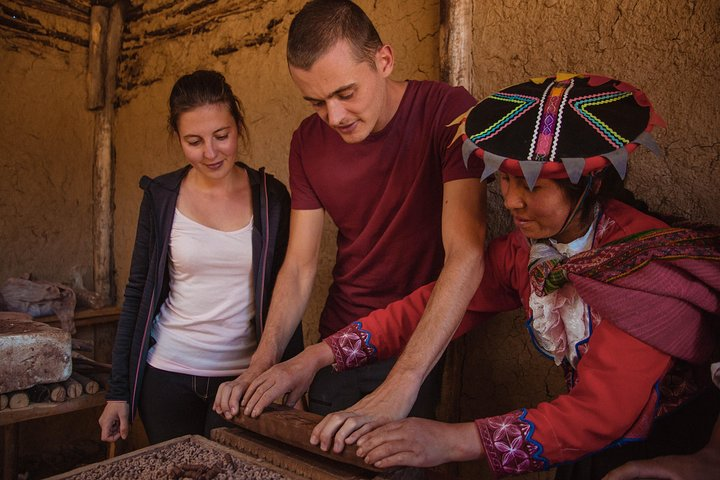 Pottery classes in a hidden community in Cusco  - Photo 1 of 11