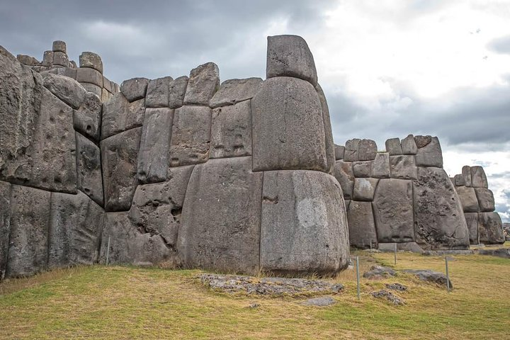 Massive boulders at Sacsayhuaman