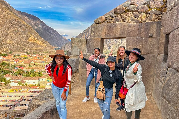 Chinchero Weavers, Salt Mines and Moray Agricultural Laboratory - Photo 1 of 10