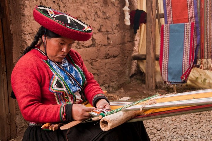 Prívate Tour Moray | Salt mines | Chinchero & visit centre textil - Photo 1 of 12
