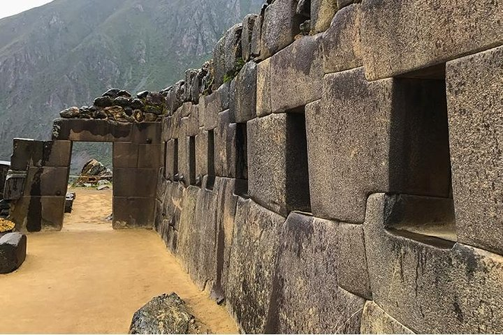 Sacred Valley || Chinchero || Salt Mines || Moray || From Ollantaytambo || - Photo 1 of 12