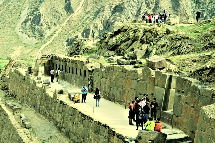 Sacred Valley full Day Tour - all inclusive - Photo 1 of 6