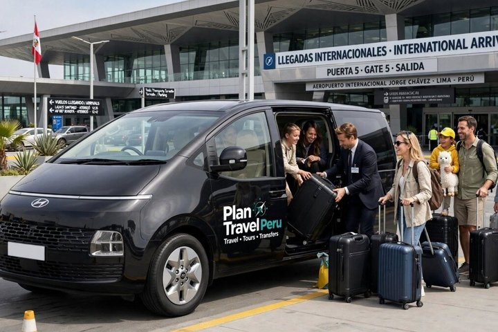 Taxi transfers from and to the Lima Airport and Paracas Ica - Photo 1 of 12