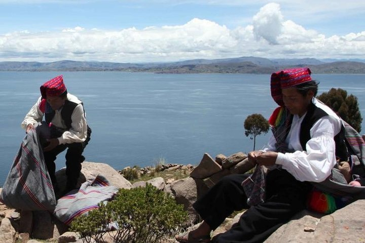 UROS AND TAQUILE Full day (fast boat) - Photo 1 of 7