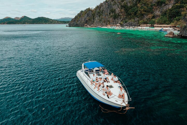 Private Yacht Rental Coron Island Tour