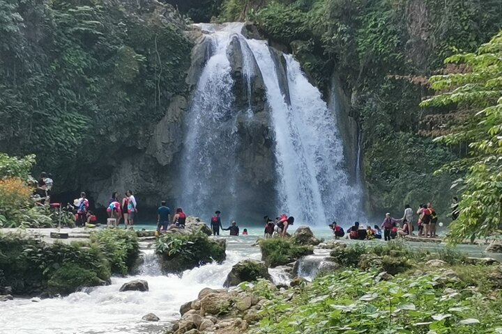Oslob WhaleSharks, Aguinid Falls & Kawasan Main (Gatorade) Falls - Photo 1 of 25