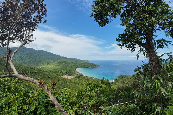 Shore Excursion Puerto Princesa: 2in1 Beach Tour & City tour - Photo 1 of 6