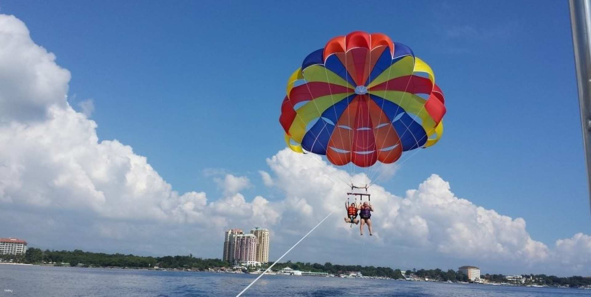 Cebu marine sports (jet skiing, parasailing, banana boating) - Photo 1 of 5