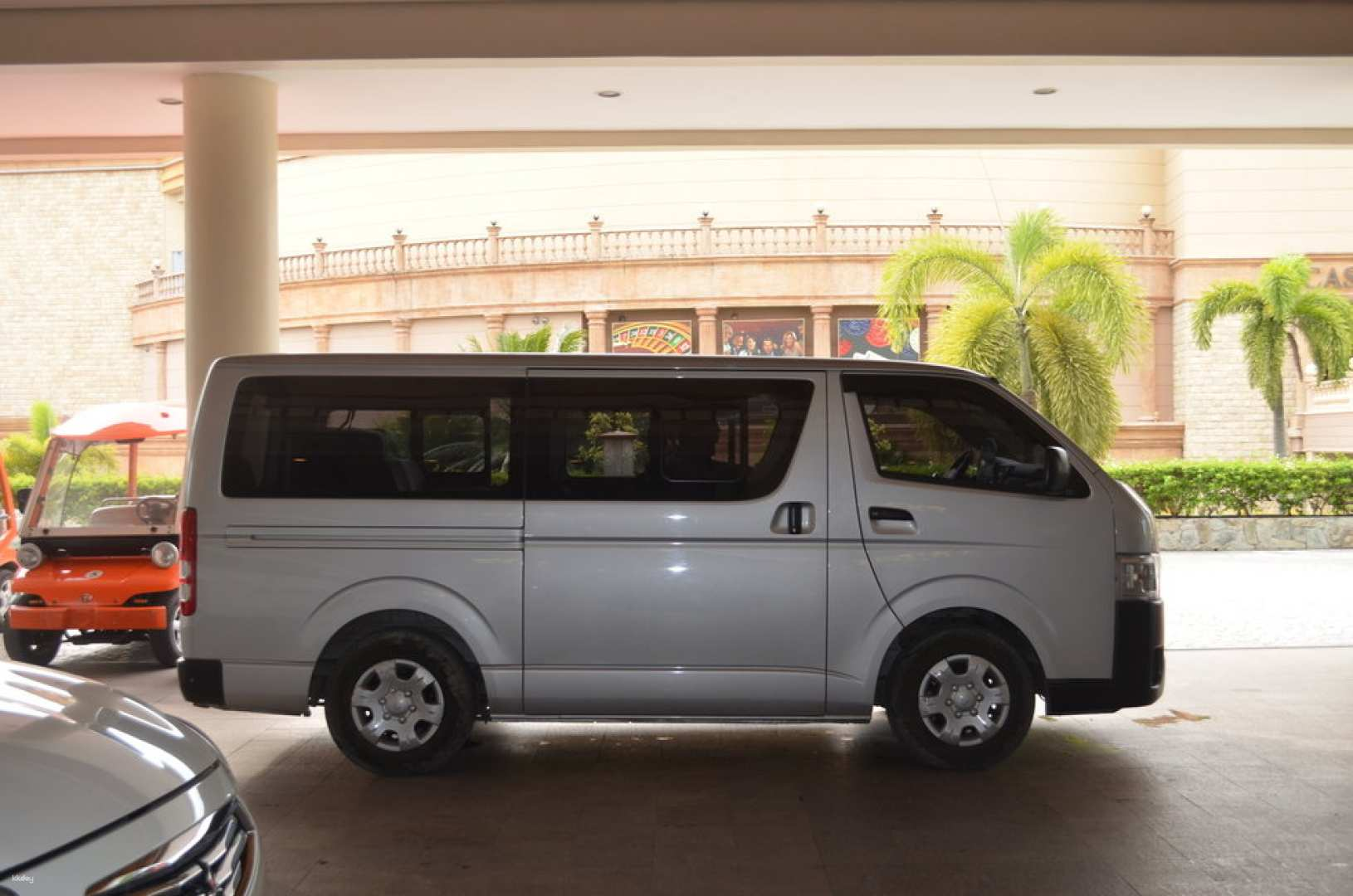 Cebu Car Rental (with driver, Cebu City/Mactan area) - Photo 1 of 4