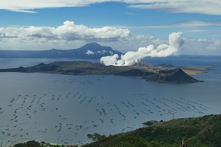 Tagaytay | Taal Volcano Boat | Farm Resort | Picnic Lunch (4in1) - Photo 1 of 25