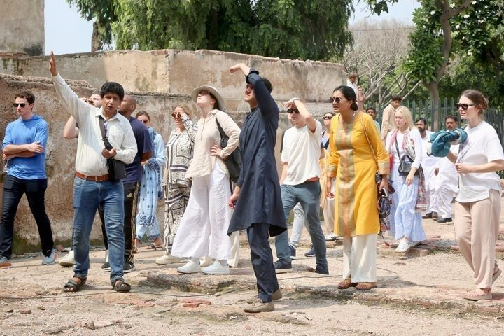Lahore Private Tour: Fort, Walled City, Badshahi Mosque & Wagah - Photo 1 of 25