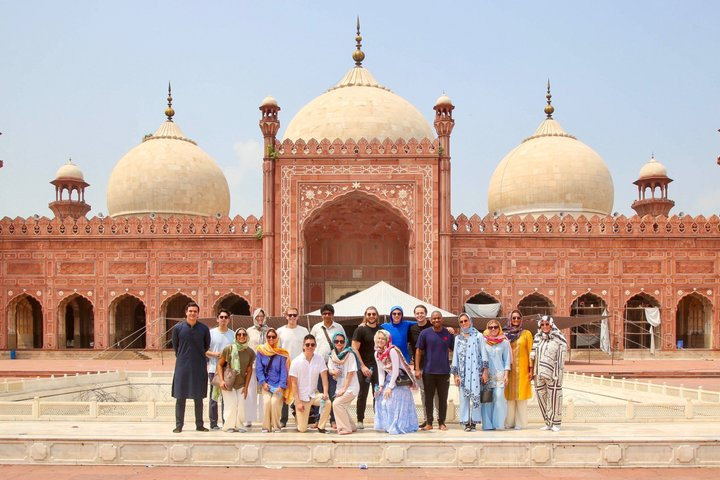Lahore Private Tour-Fort, Walled City Royal Mosque & Wagah Border - Photo 1 of 25