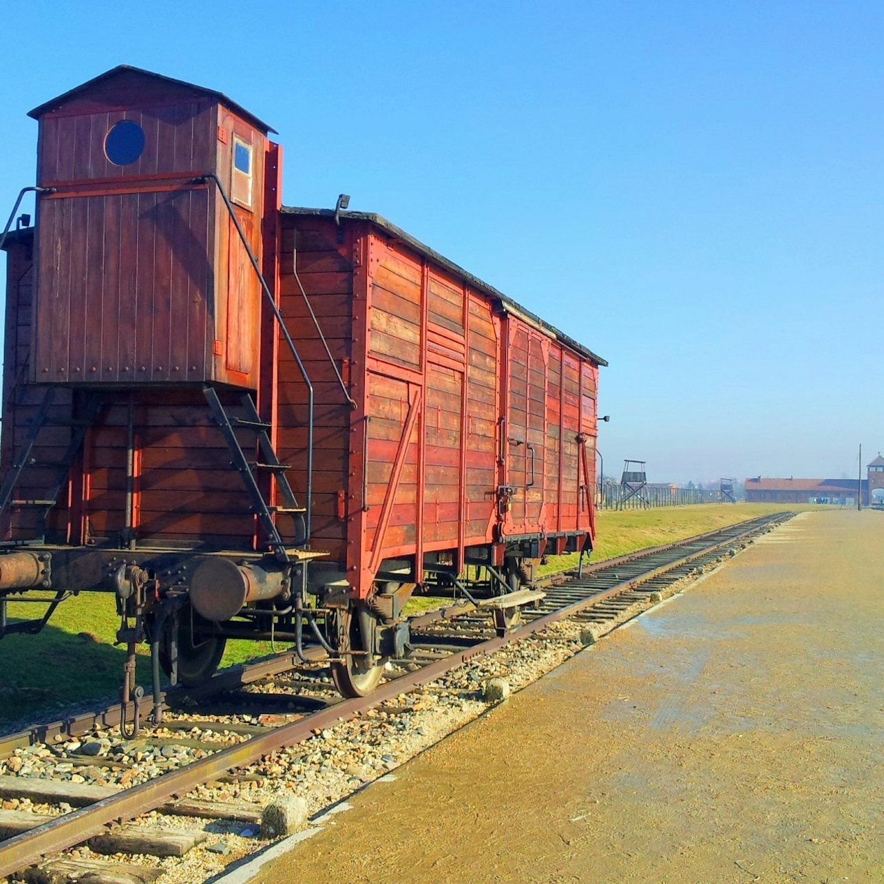 Auschwitz-Birkenau: Guided Tour - Photo 1 of 4