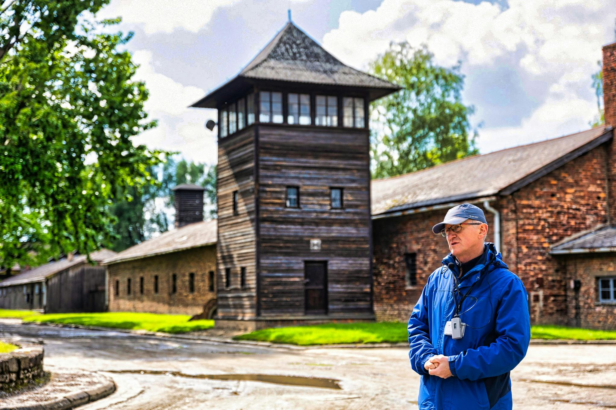 Auschwitz-Birkenau: Guided Tour + Transport + Lunch - Photo 1 of 7