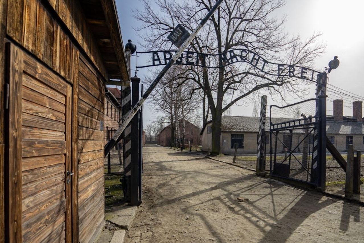 Auschwitz-Birkenau: Guided Tour + Transport - Photo 1 of 9