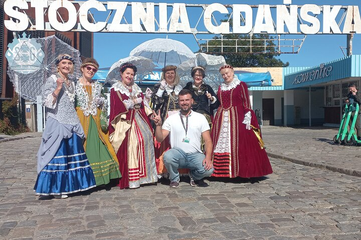 Gdańsk: City Sightseeing Tour by Buggy/Golf Cart LIVE GUIDED 1H - Photo 1 of 25