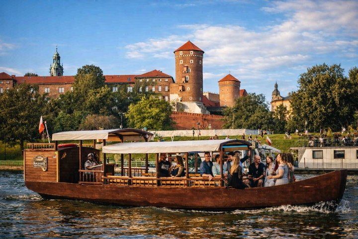 Gondola cruise The Vistula River Krakow private tour up to 12 person - Photo 1 of 10