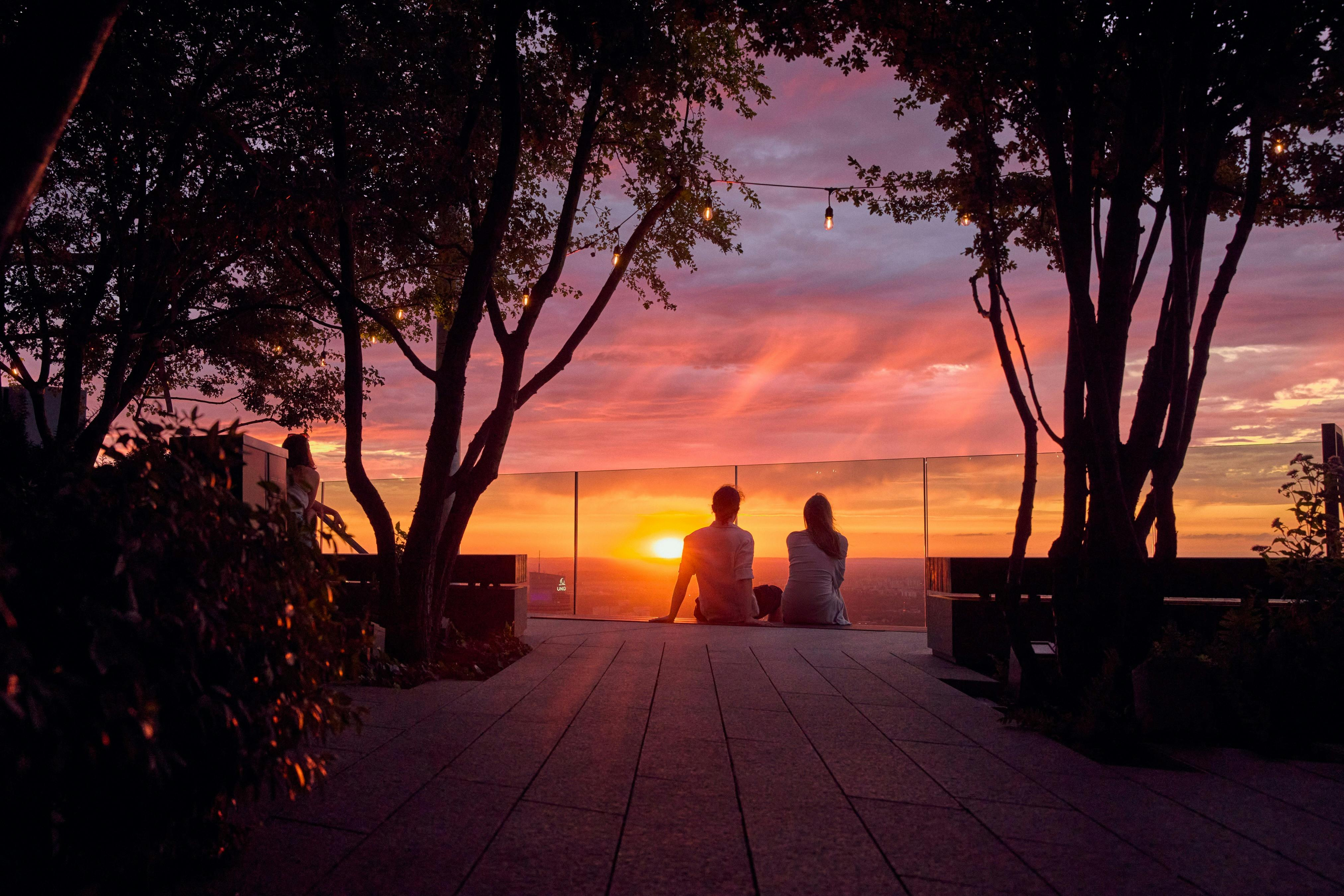 Highline Warsaw: Entry Ticket + Rooftop Bar Access - Photo 1 of 3