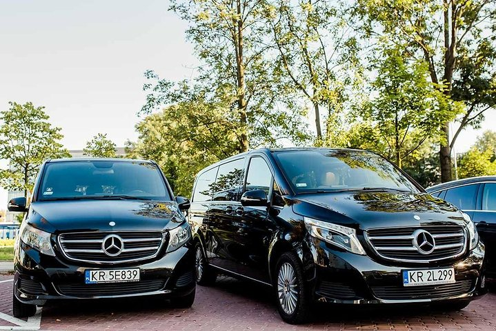 Krakow Balice Airport Shuttle Bus - Photo 1 of 8