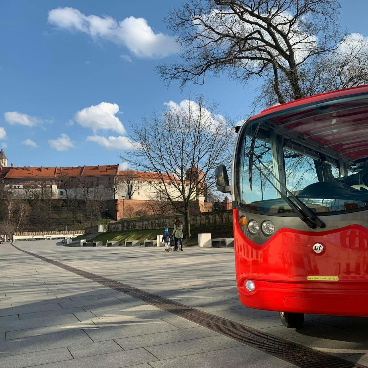 Krakow: City Sightseeing Tour by Electric Golf Cart + Audio Guide + Transfers - Photo 1 of 5