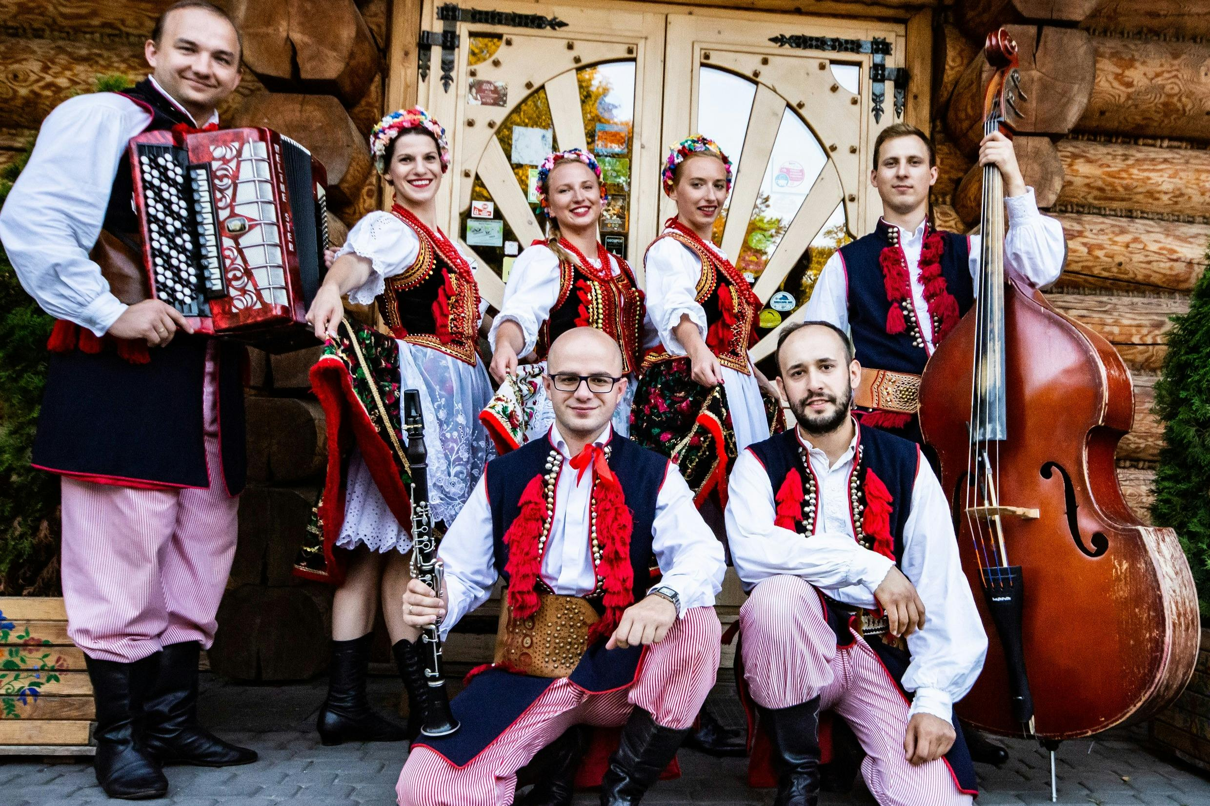 Krakow: Polish Folk Show & Traditional Dinner - Photo 1 of 3