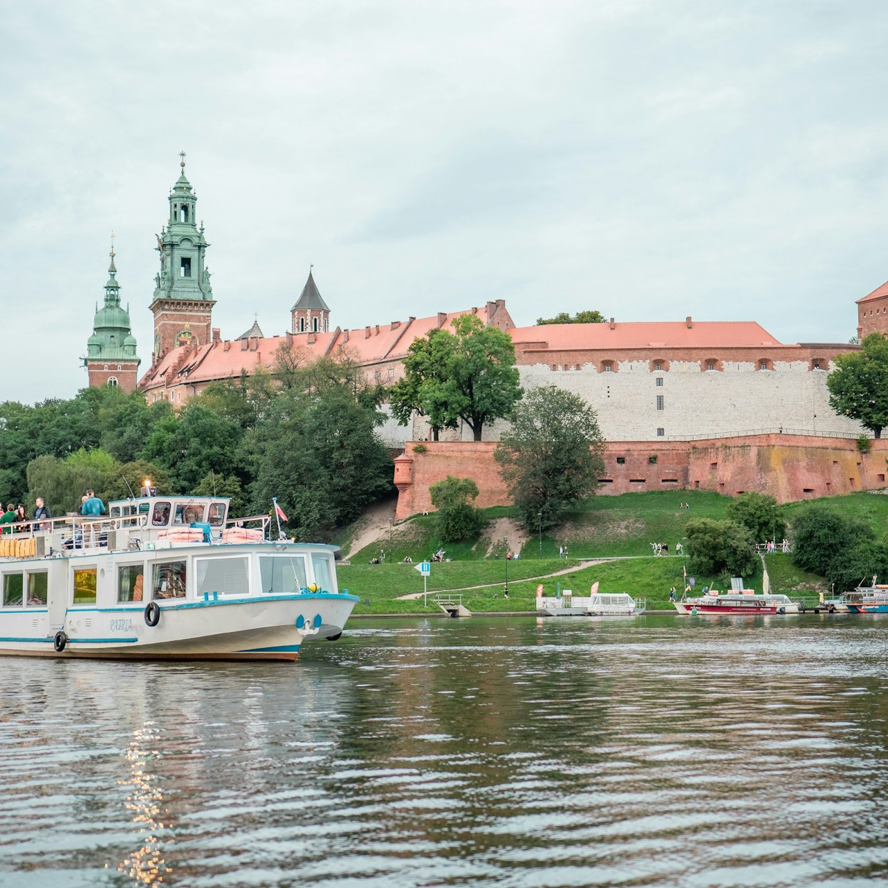 Krakow: Vistula River Sightseeing Cruise with Audio Guide - Photo 1 of 4