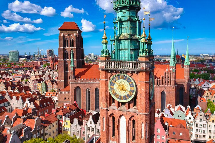 Private Artus Court and Gdansk Old Town Tour with Tickets  - Photo 1 of 8