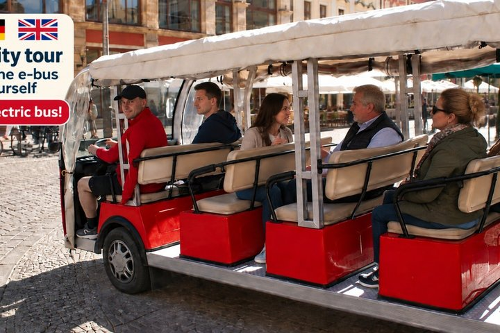 Wroclaw tour, licensed guide + electric car, 2h, gr. 13-16 people - Photo 1 of 16