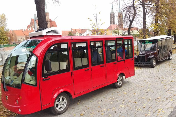 Wroclaw tour, licensed guide + electric car, 2h, gr. 13-15 people - Photo 1 of 11